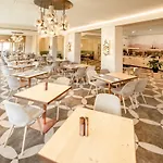 ル ブリストル ロイカーバート ホテル 4*
