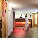 ホテル ル ブリストル ロイカーバート ロイカーバード