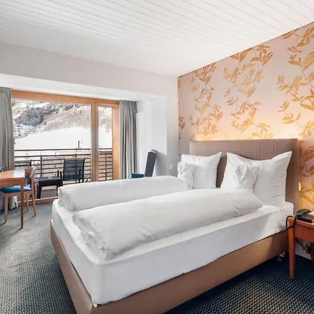 Le Bristol Otel