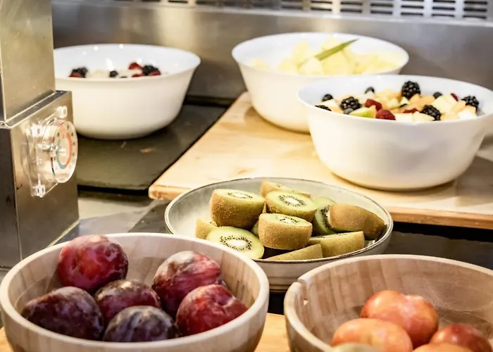 Le Bristol מלון 4*