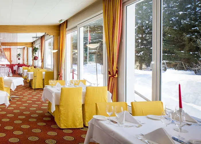 Le Bristol 4* לויקרבאד