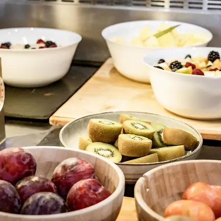 Le Bristol Ξενοδοχείο 4*